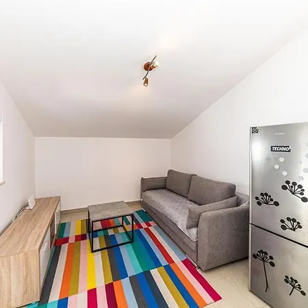 Apartment Lenko *