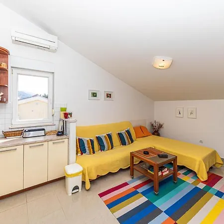 Lenko Apartment